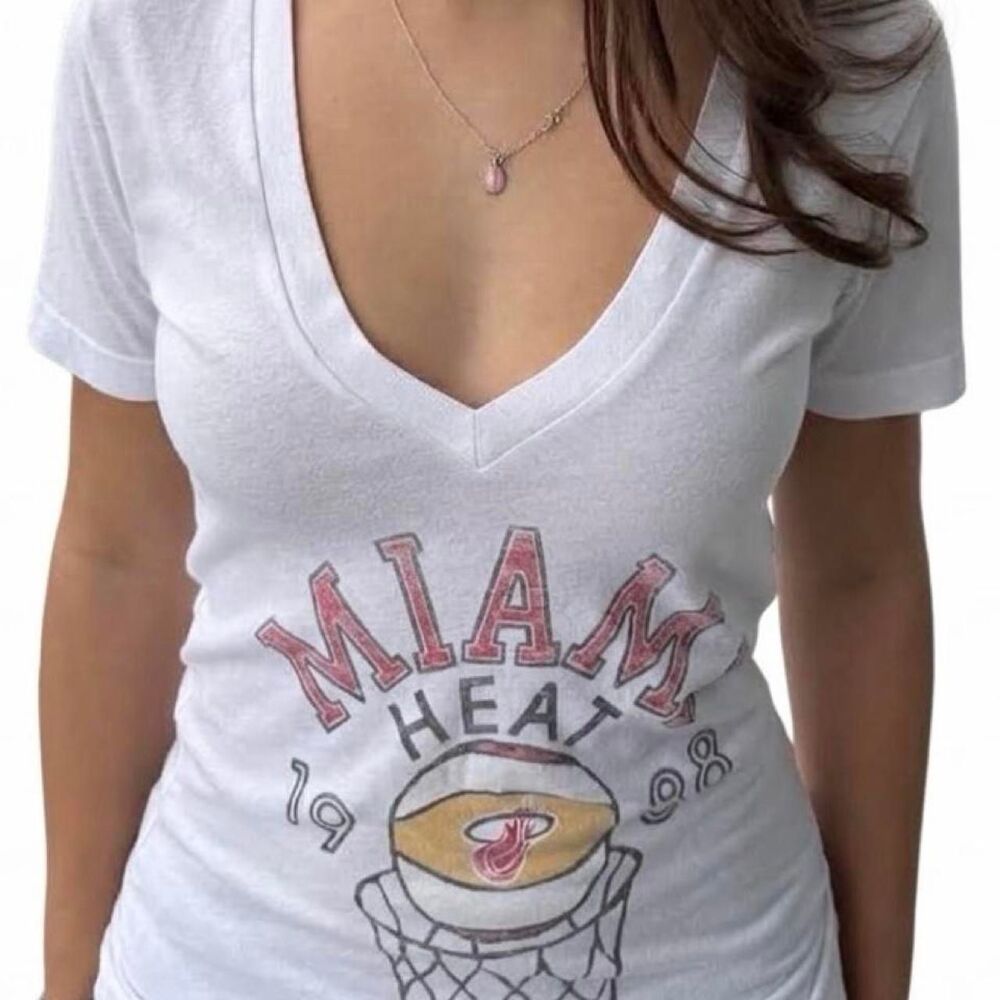 Junk-food Women's White and Cream T-shirt - Picture 8 of 8